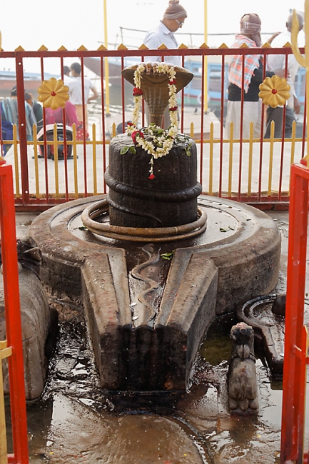 Varasani-Promenade sur le Gange-081